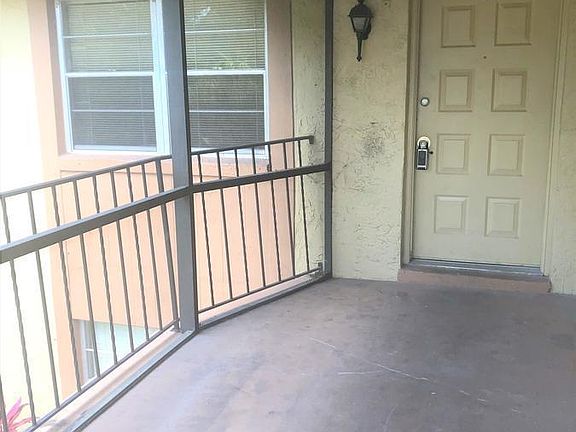 3rd image of 158 Windtree Ln Building T