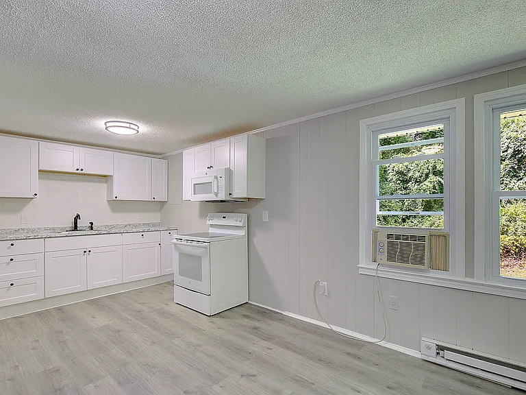 21 Robshire Manor Rd — Photo 14