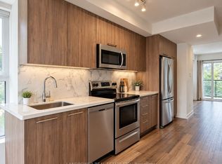 51 Winlock Park #21, Toronto, ON M2M1Z1