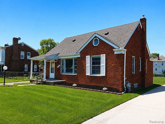 4th image of 6639 Miller Rd