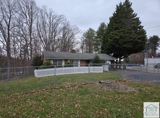 1745 Old Chatham Rd, Martinsville, VA 24112