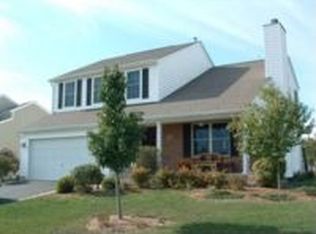 7608 Blue Holly Dr, Lewis Center, OH 43035