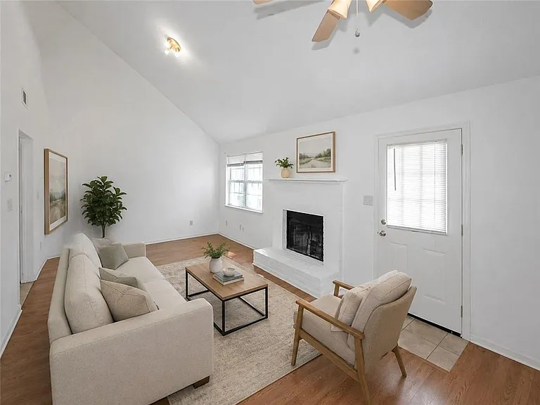 6447 River Park Dr — Photo 4