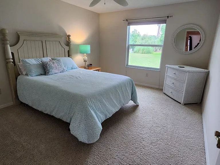916 Eastmont Ct — Photo 28