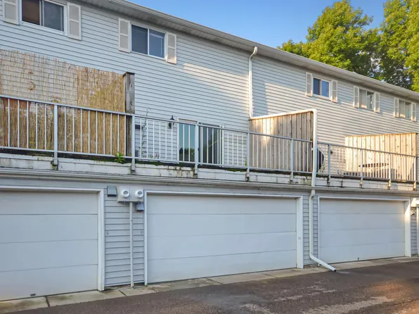 1491 Goodwin Ave N, Oakdale, MN 55128