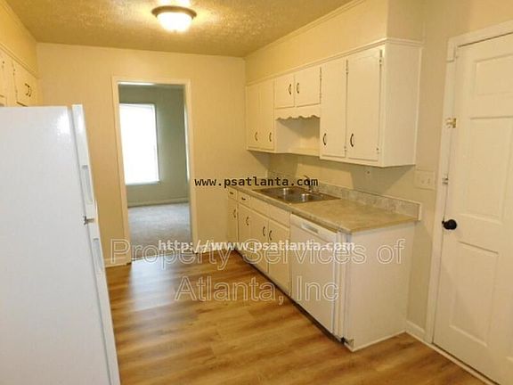 5th image of 3801 Centerville Hwy
