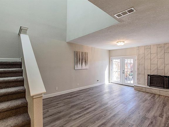 2nd image of 12542 Burninglog Ln