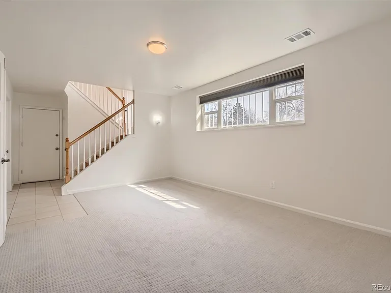 375 S Krameria St — Photo 16