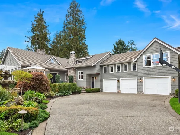 3835 95th Avenue NE, Yarrow Point, WA 98004