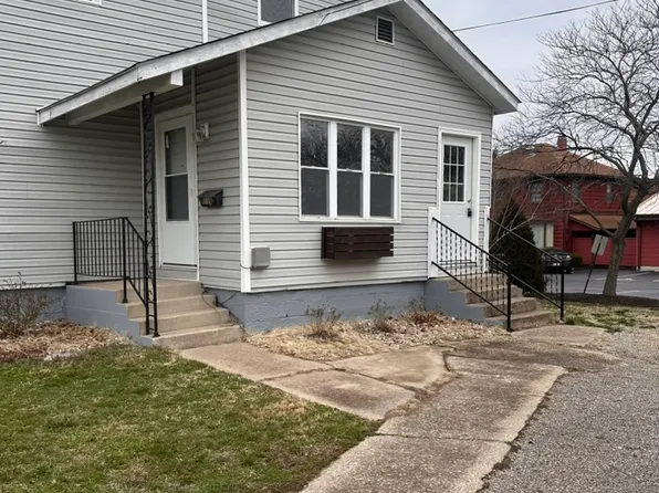 116 N 12th St APT B, Mount Vernon, IL 62864