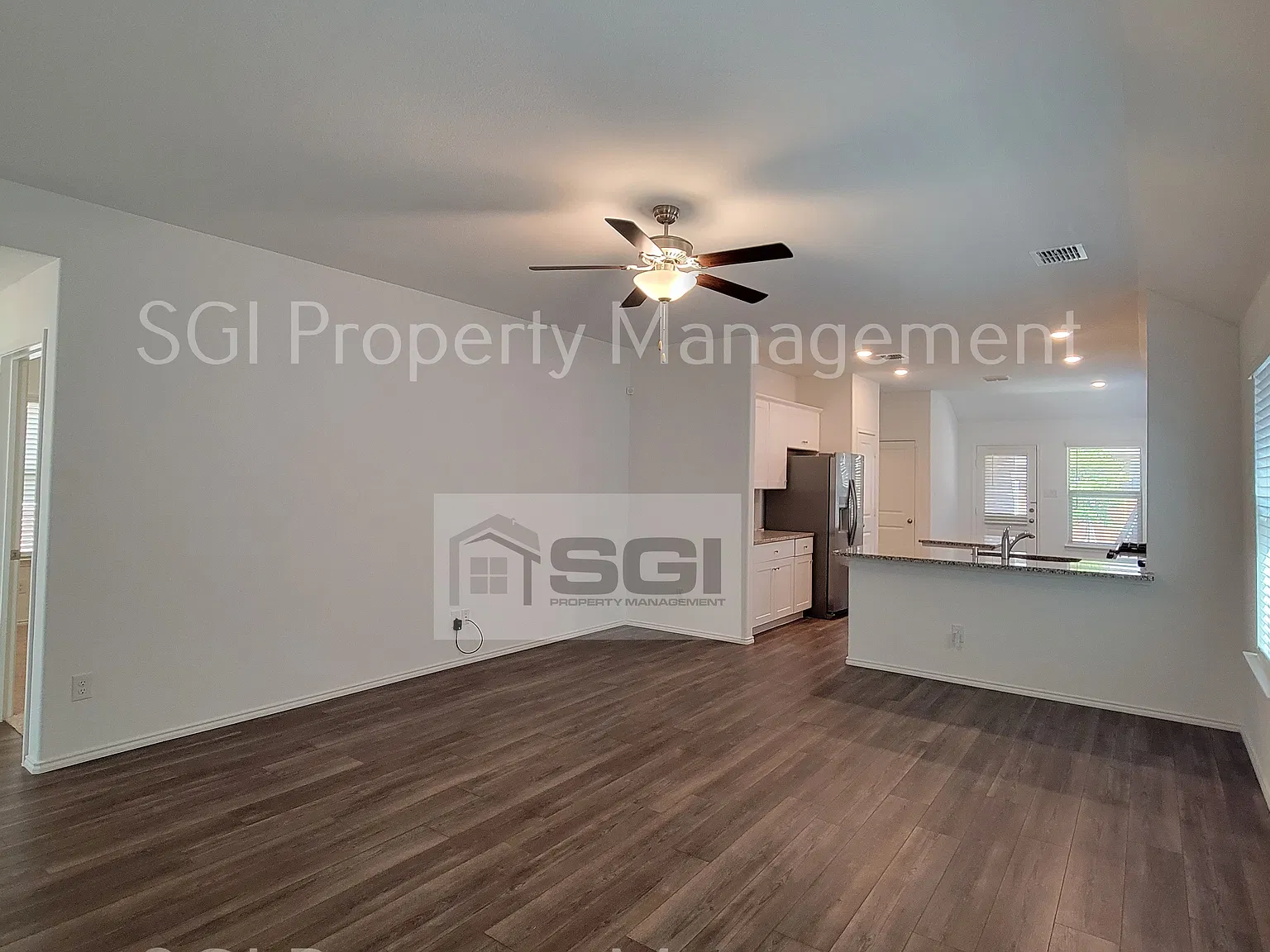 Fabulous 3 bedroom in Hillstone Pointe — Photo 4