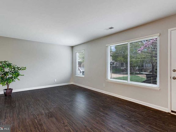 4th image of 1670 Westwind Way #148