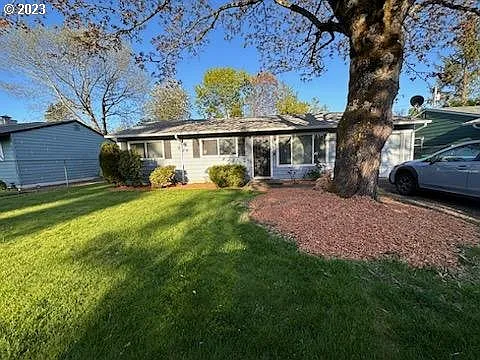 2238 SE 146th Ave photo 1