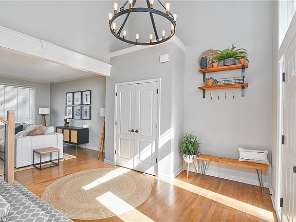 5th image of 5008 W 158th St