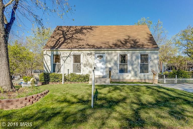 1st image of 13712 Mayfair Ct