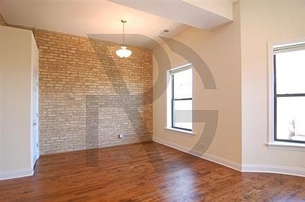 3rd image of 2834 N Albany Ave #U03