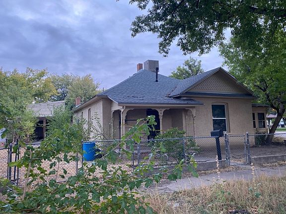 3rd image of 402 N Pikes Peak Ave