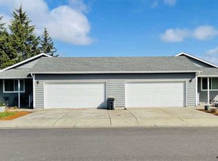 839 Umpqua St, Harrisburg, OR 97446