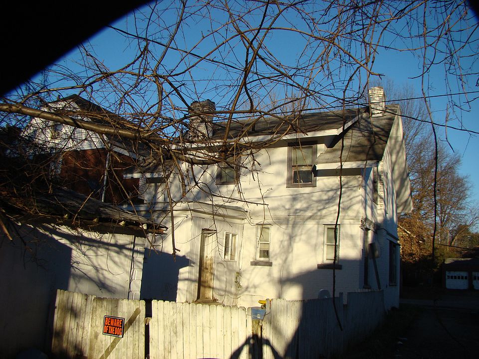 2nd image of 925 13th St