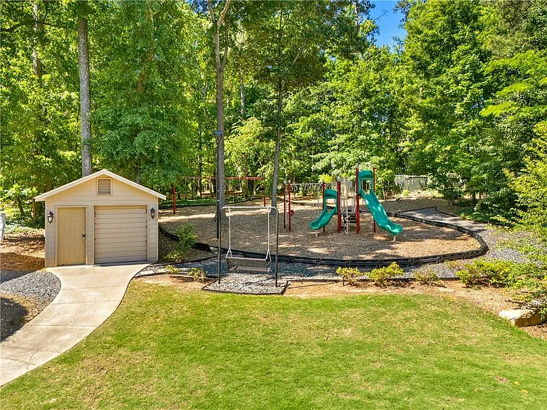 46 Mount Vernon Cir — Photo 33