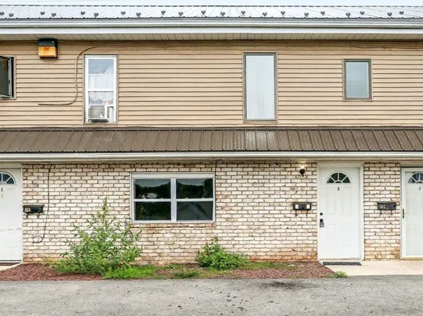 11 N Chestnut St APT D, Dillsburg, PA 17019