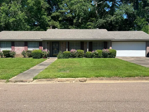 962 W Ridge Dr, Jackson, MS 39209