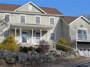 16A Center St, Waterford, CT 06385