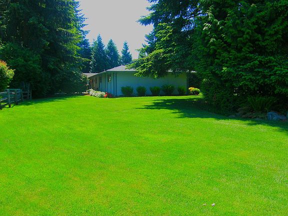 .45 acre lot has a huge back yard w/sprinkler system