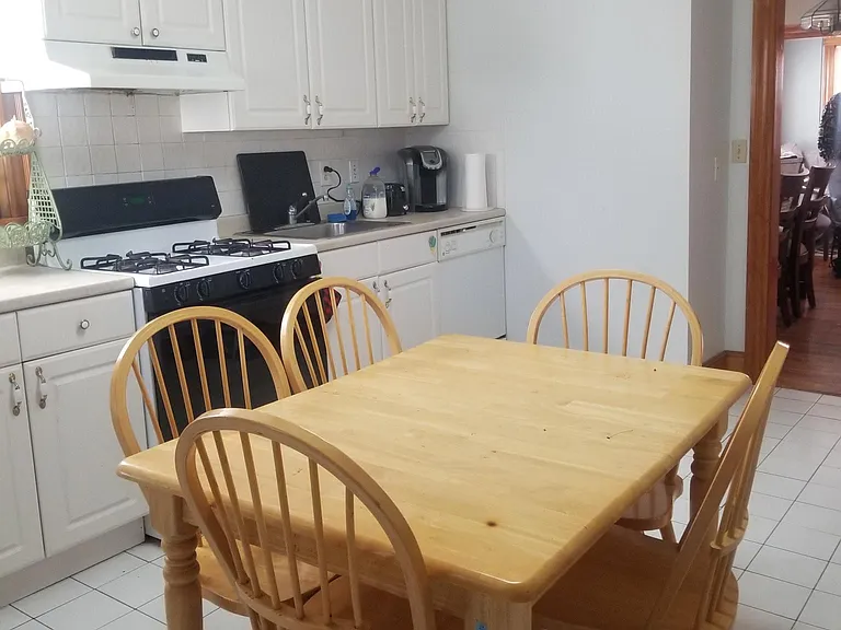 42 Hilton St #1 — Photo 5