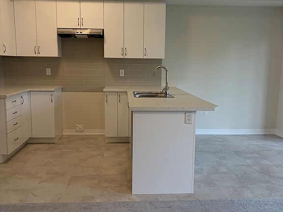 4th image of 660 Colborne St W #91