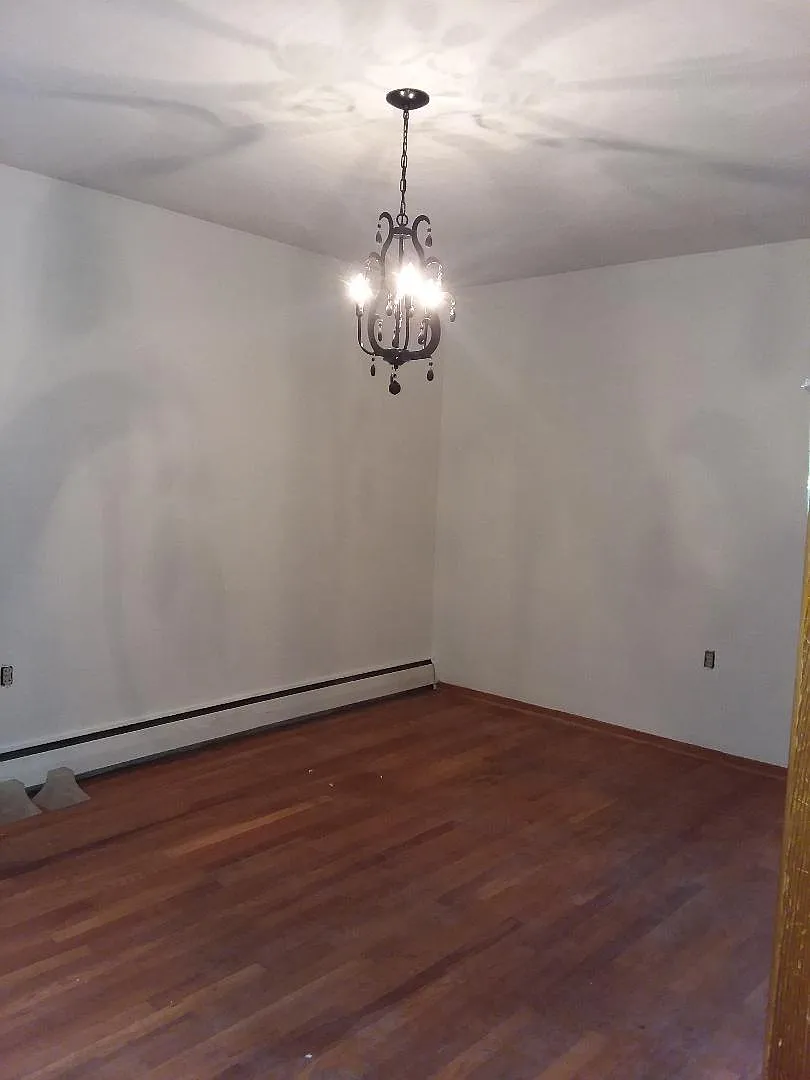 3 bed, 2380 sqft, $1,500 — Photo 2
