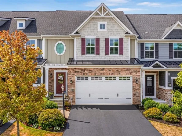 2528 Adele Ct, Sewickley, PA 15143
