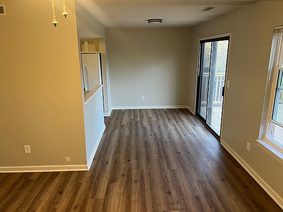 4th image of 3464 Tates Creek Ln