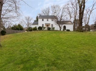 92 Newtown Tpke, Westport, CT 06880
