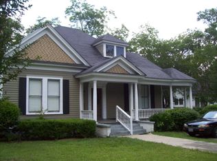 201 S Calhoun St, Dublin, GA 31021