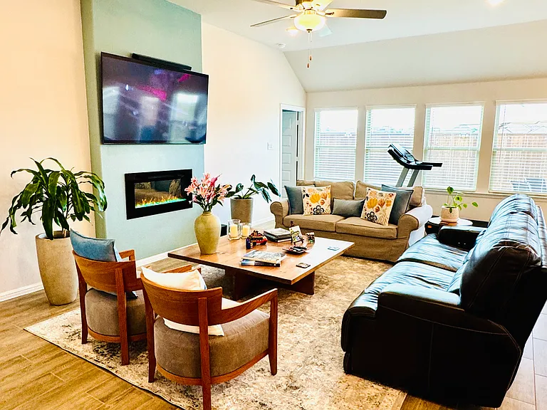 Enormous Family room