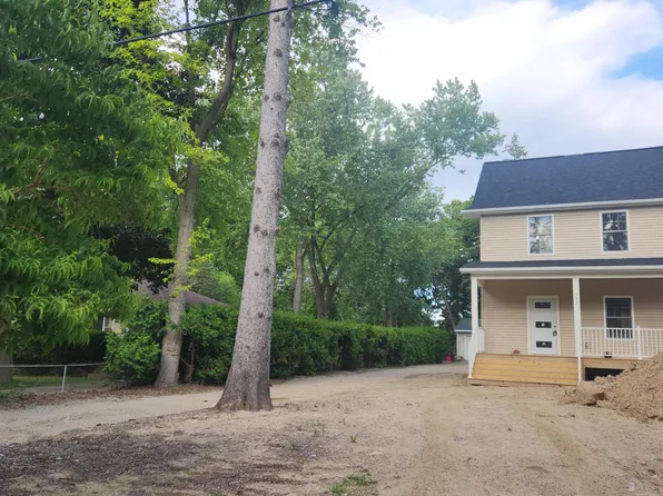 592 Kuehnle Ave, Ann Arbor, MI 48103