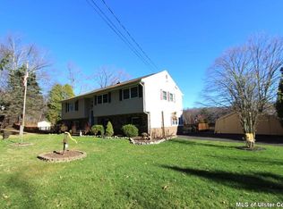 930 Cow Hough Rd, New Paltz, NY 12561