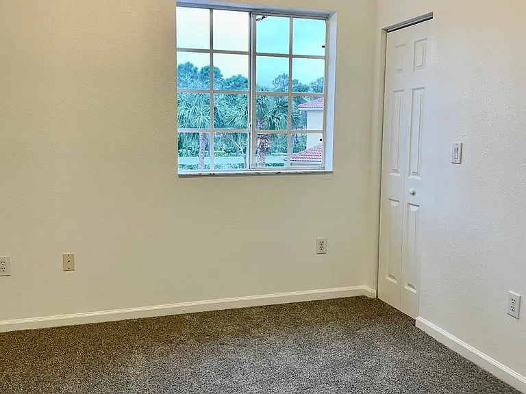 4987 SE Mariner Garden Cir — Photo 16
