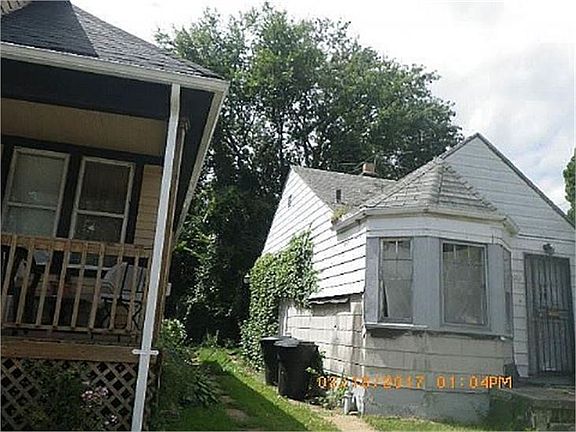 3rd image of 5761 Manistique St