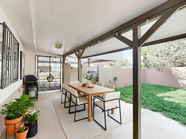 2374 Camino Meliton, Santa Fe, NM 87507