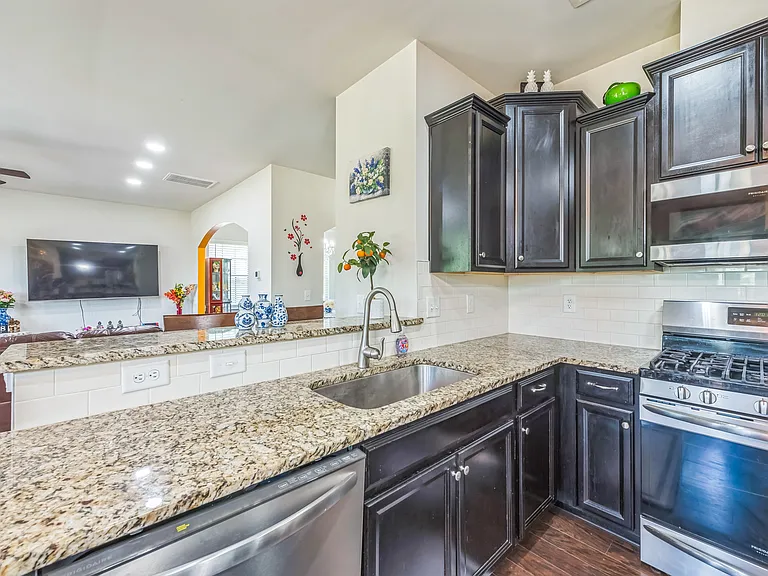 1012 Leland Dr — Photo 10