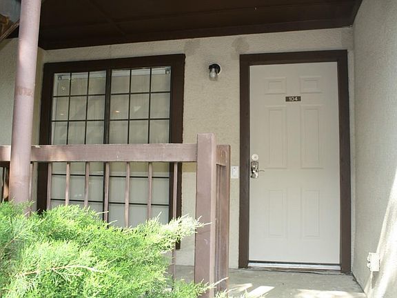 3rd image of 3314 Douglas Ave APT 104