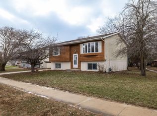 735 16th Ave SE, Rochester, MN 55904