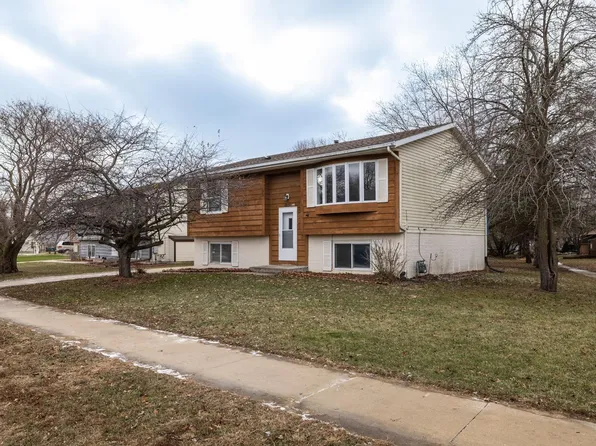 735 16th Ave SE, Rochester, MN 55904