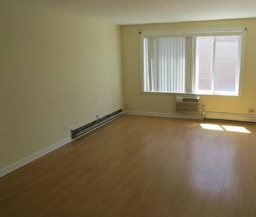 4th image of 1227 S Harlem Ave APT 203