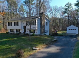 8 North Dr, Sturbridge, MA 01518
