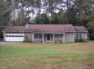 140 Point View Ct, Tyrone, GA 30290