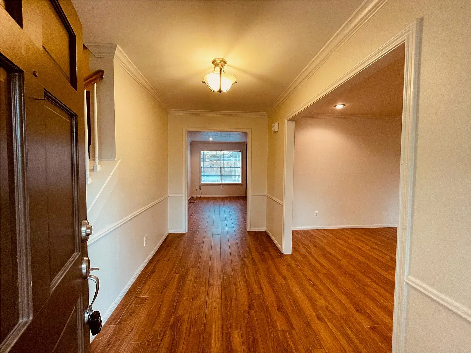 4 bed, 3.5 bath, 2345 sqft, $2,000 — Photo 3