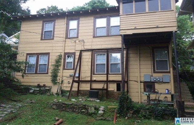 2nd image of 1410 17th Ave S